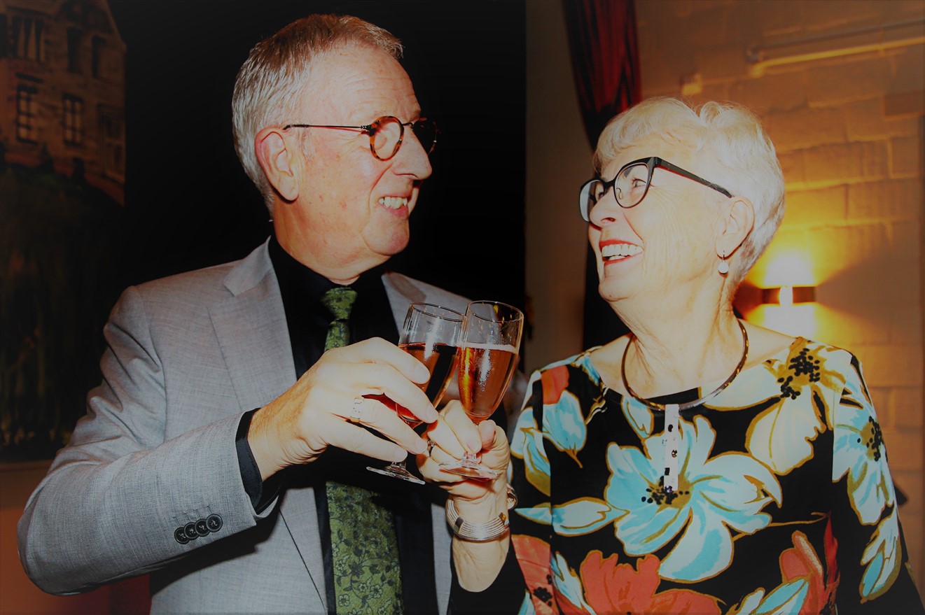 Floor en Susanne vieren dat zij 50 jaar getrouwd zijn.
